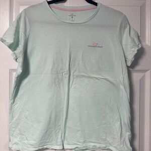 Vineyard Vines T